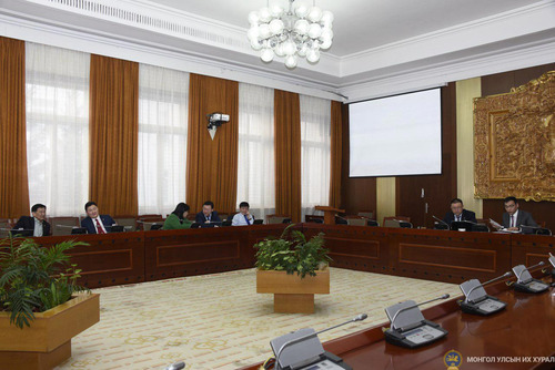 БАЙНГЫН ХОРОО: ААН-ийн орлогын албан татварын тухай хуульд нэмэлт өөрчлөлт оруулах тухай хэлэлцэнэ